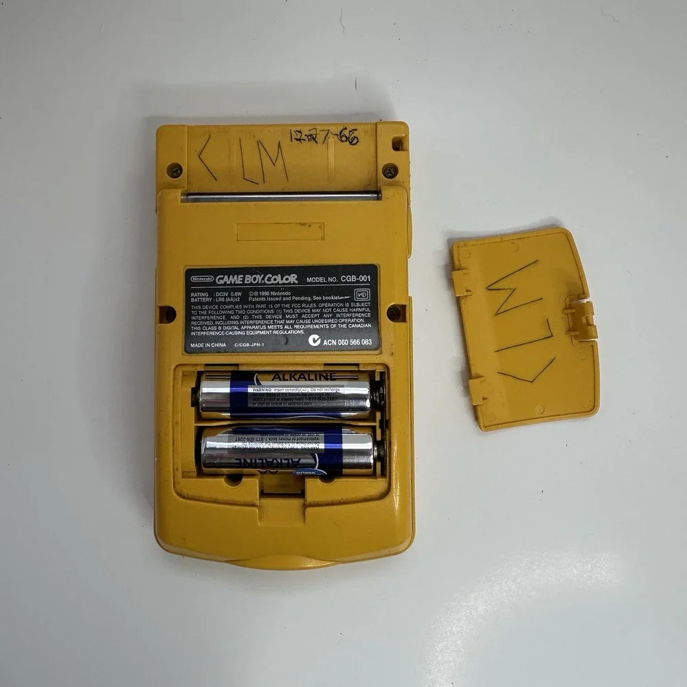 1998 VTG Nintendo Game Boy Color Console CGB-001 - Dandelion Yellow WORKING